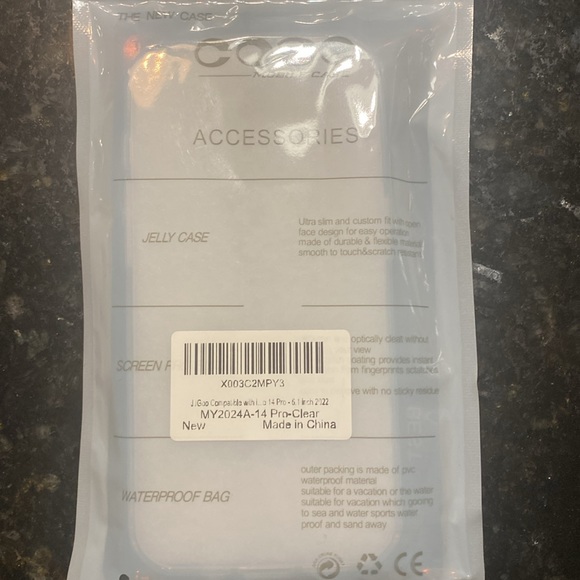 iPhone 14 Pro clear case (New) - Picture 2 of 3